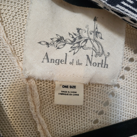 Anthropologie-Angel of the North Shawl - Picture 3 of 7